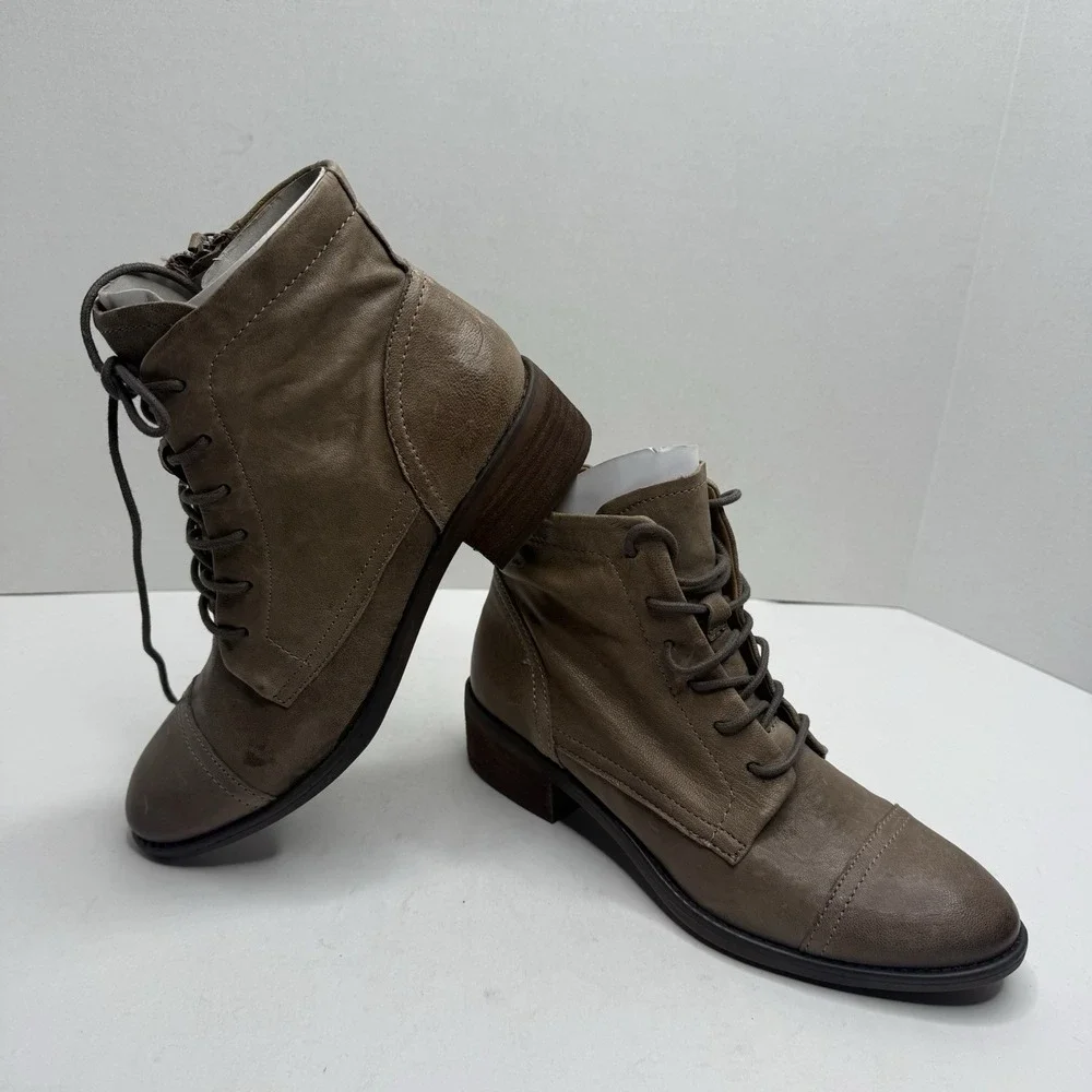 Comfortiva Cordia Women 7.5M Cemento Grey Leather Cap Toe Ankle Boots CT0006808
